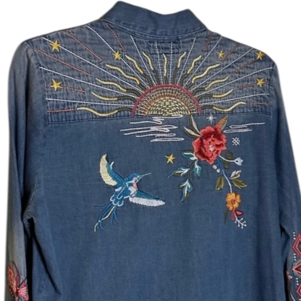 Johnny Was Cara Frayed Westward Denim Shirt NWT RARE - Picture 8 of 15